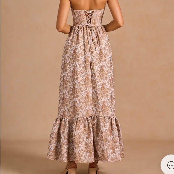 Elegant Floral Maxi Dress - Picture 2 of 6